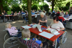 Likovna delavnica v parku