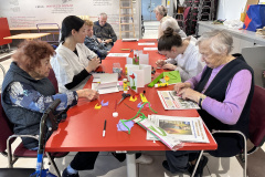 Ustvarjamo čestitke in vazice